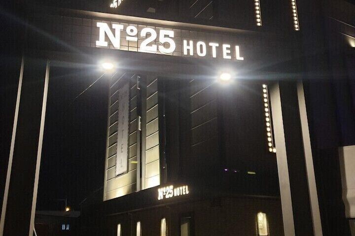 Hotel 27 of 28
