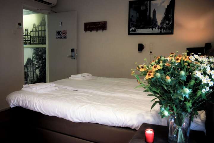 Room 45 of 132