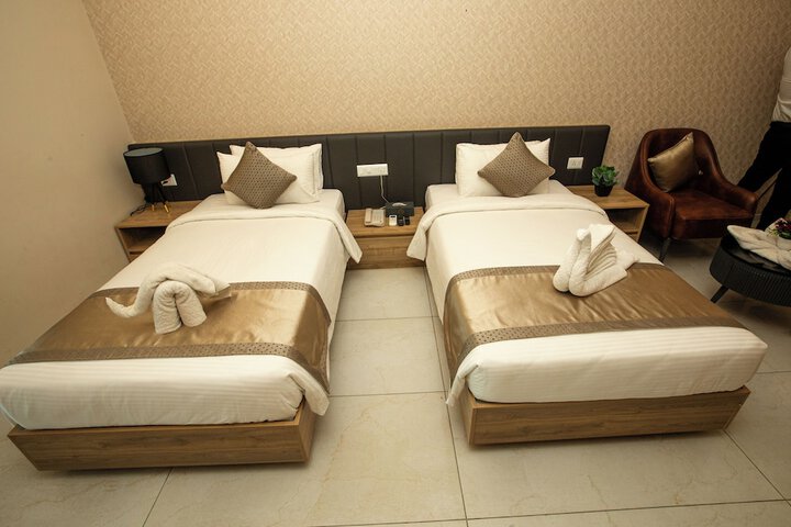 Room 14 of 97