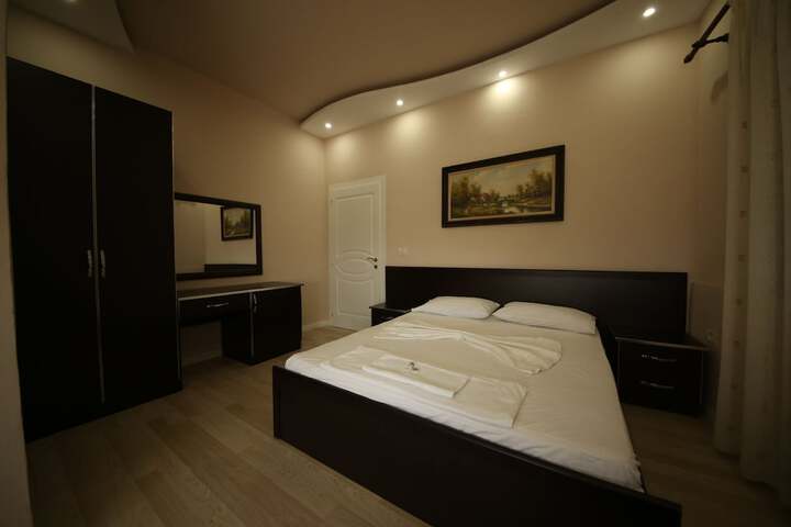 Room 12 of 45