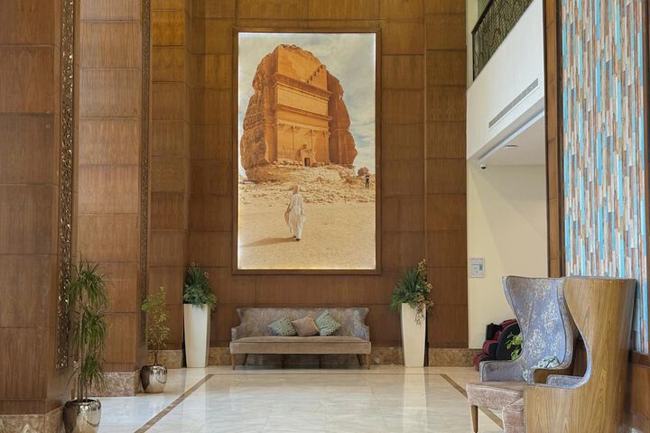 Hotel Interior 33 of 181