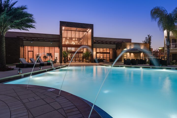 Pool 62 of 84