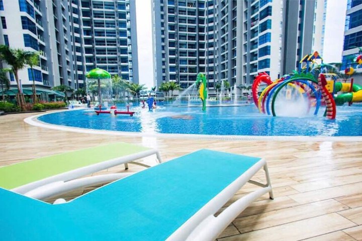 Pool 9 of 21