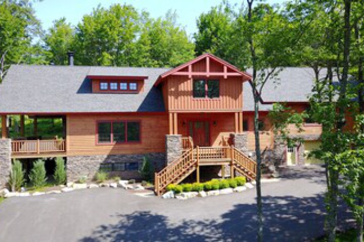 Rockledge Manor 4 Bedroom House