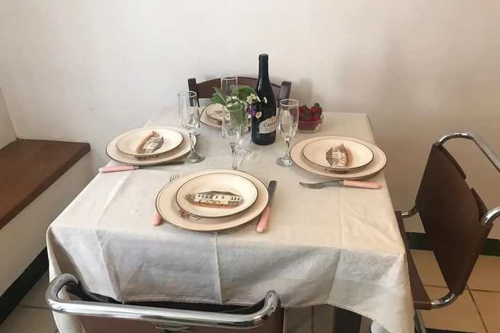 Dining 14 of 16