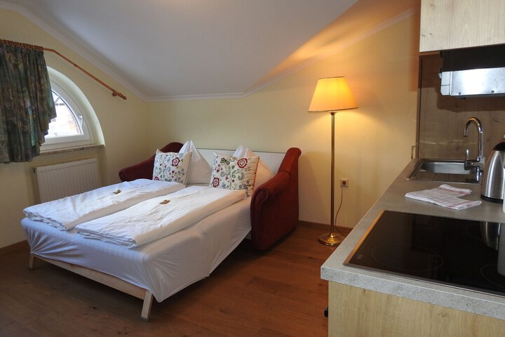 Room 7 of 70