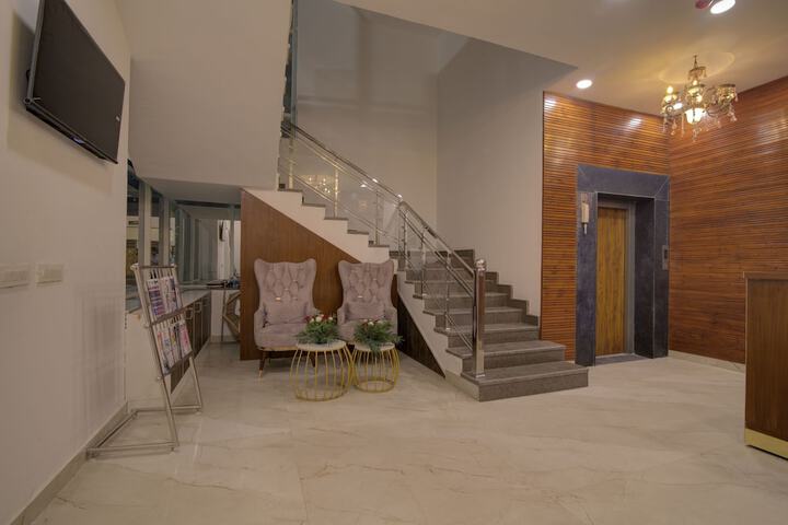 Hotel Interior 3 of 93