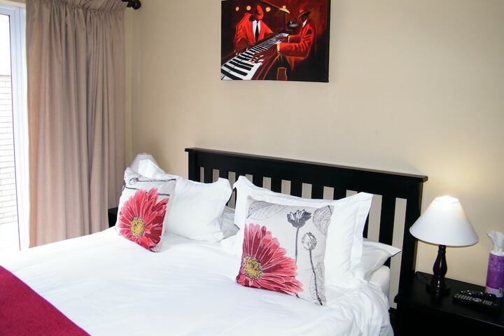 Room 5 of 61
