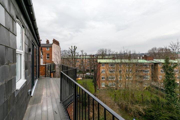 Fairhazel Gardens Studios