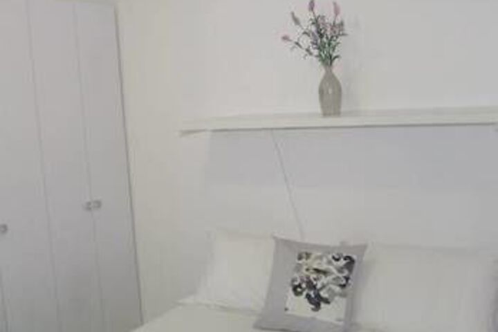 Room 10 of 63