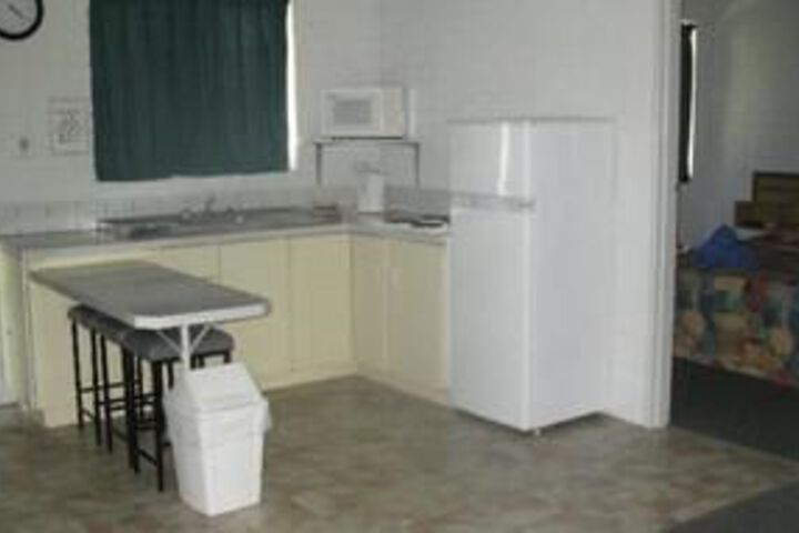 Room 9 of 10