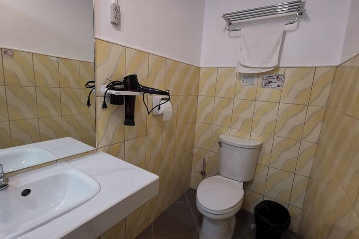 Room 49 of 125