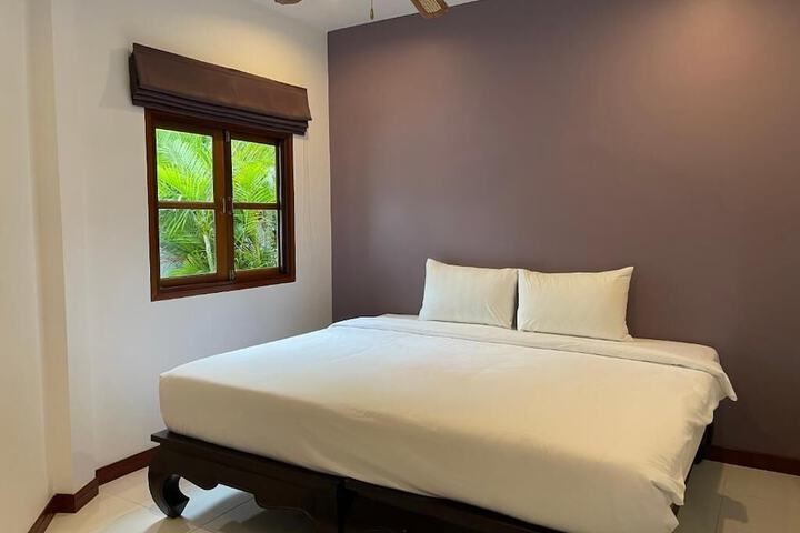 Room 6 of 30