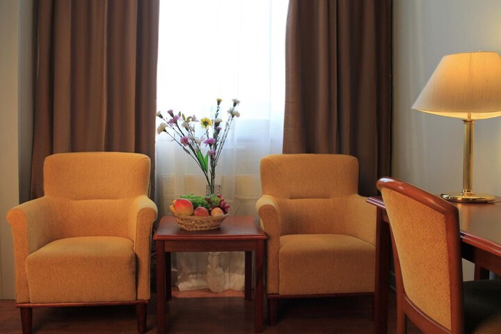 Room 23 of 66