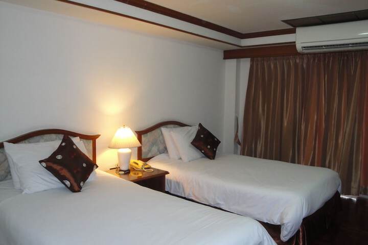 Room 67 of 195