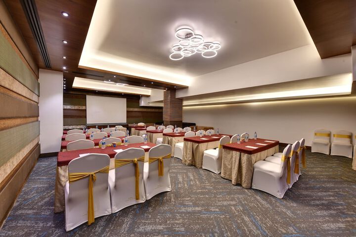Business Center 62 of 70