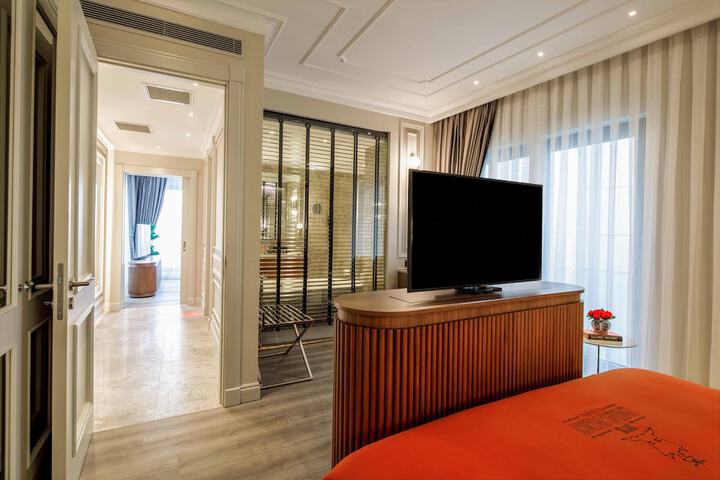 Room 17 of 130