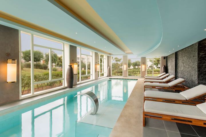 Pool 68 of 203