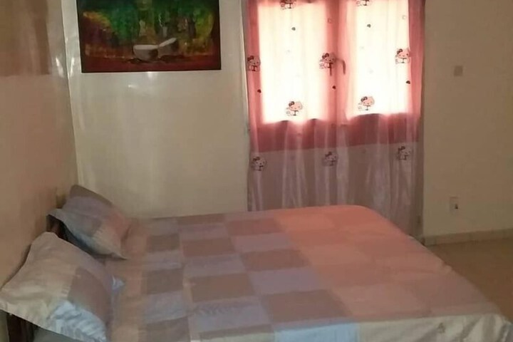 Room 21 of 28