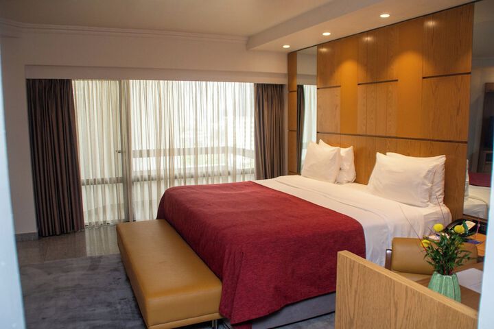 Room 38 of 103
