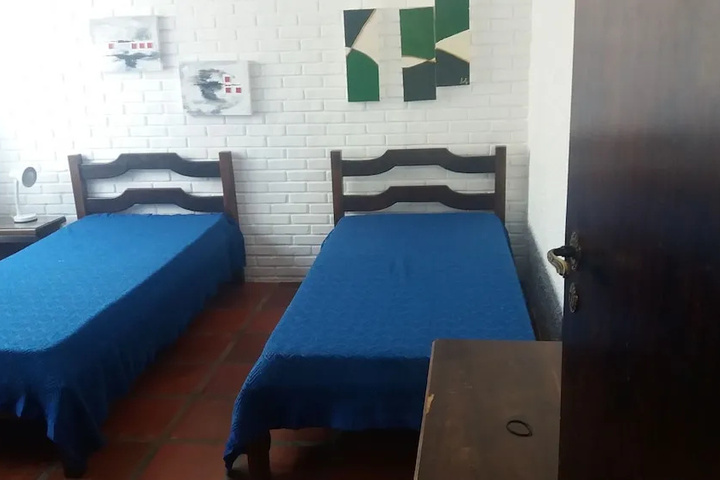 Room 6 of 22