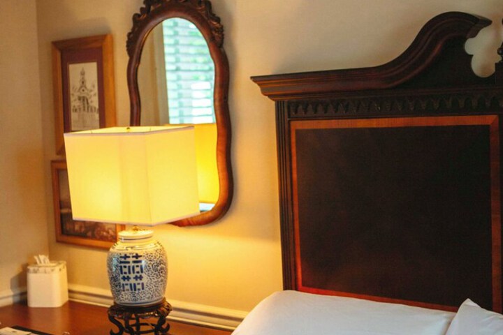 Room 44 of 153