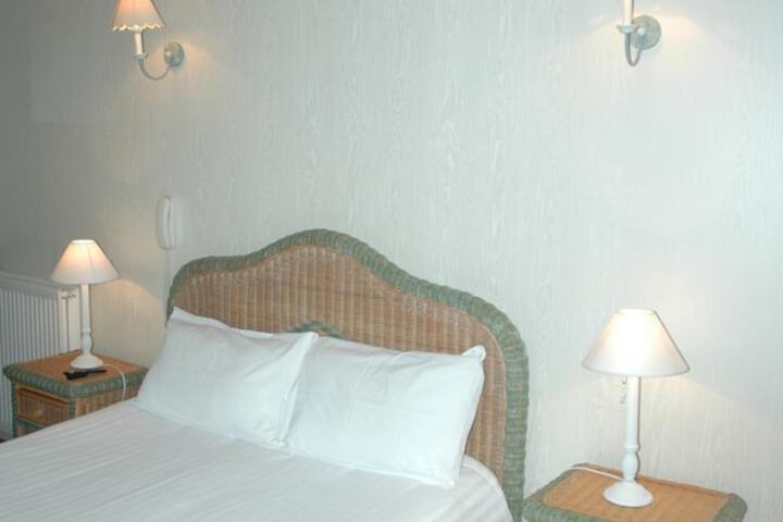 Room 26 of 58