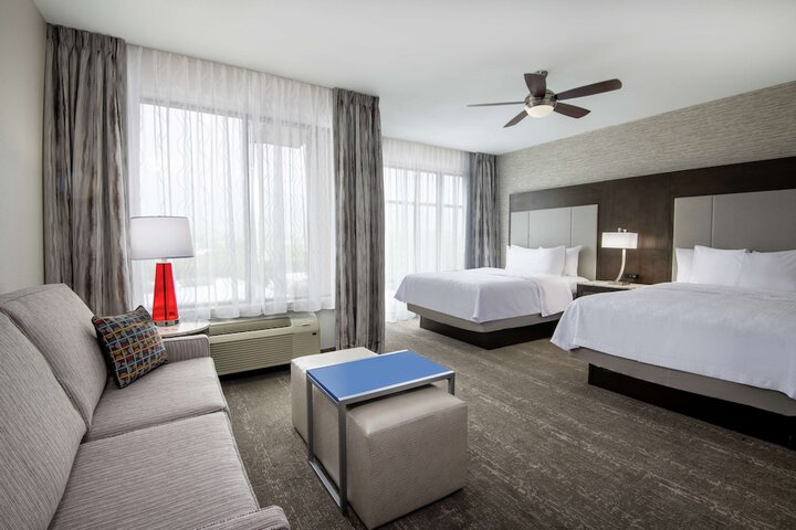 Room 10 of 30