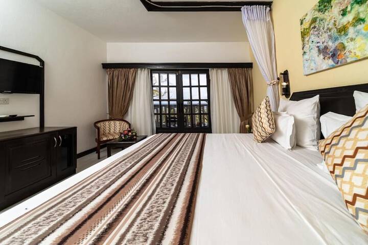 Room 4 of 87