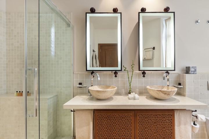 Clean Restrooms