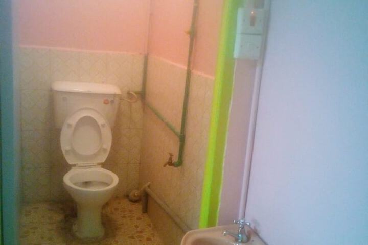 Room 14 of 20