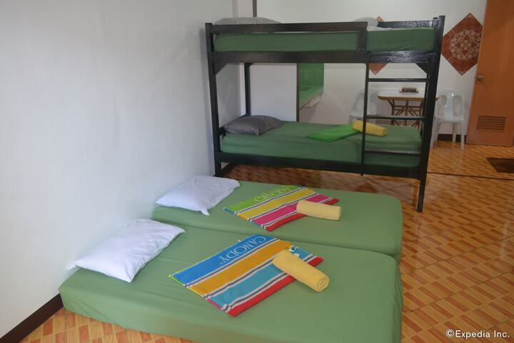 Room 25 of 72
