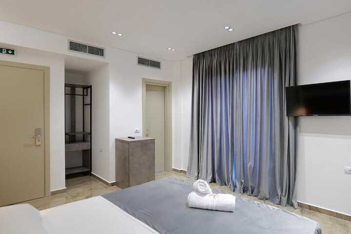 Room 16 of 137