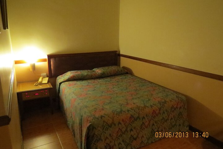 Room 14 of 61