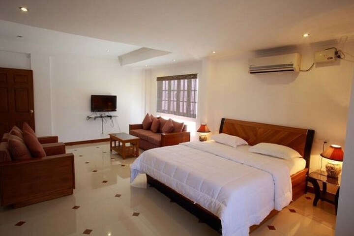Room 13 of 61
