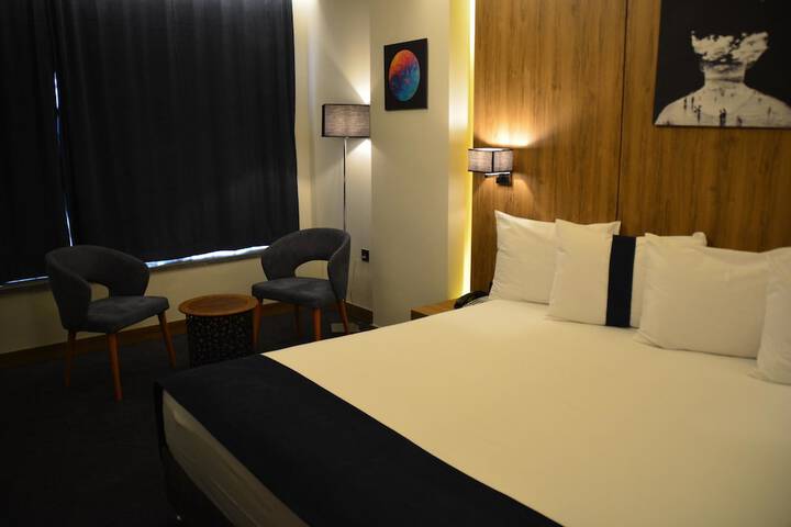 Room 3 of 36