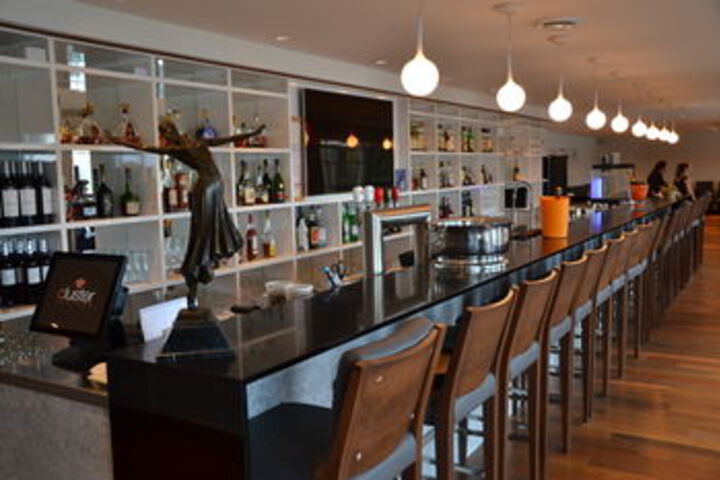 Hotel Bar