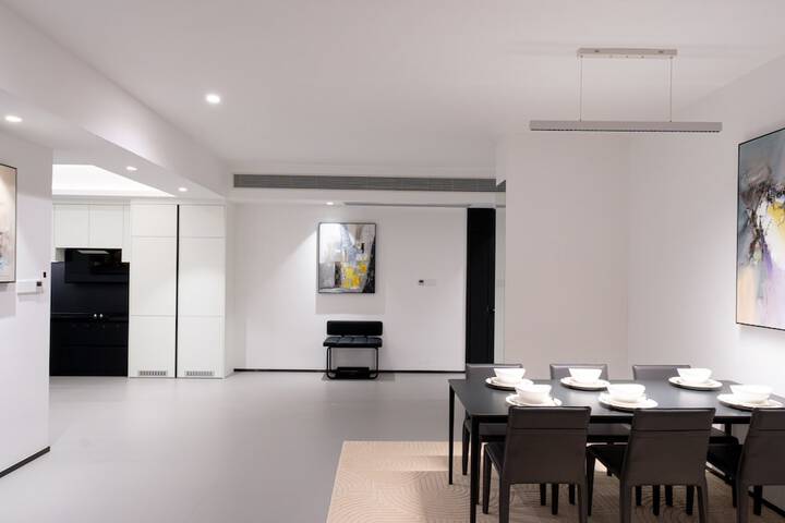 Room 20 of 100