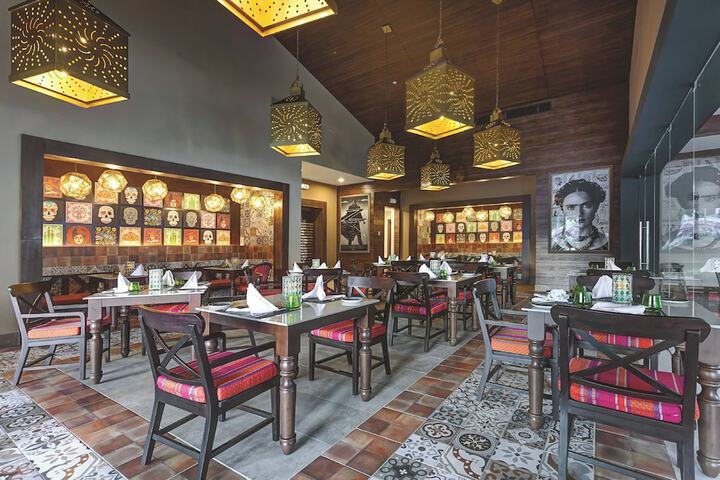 Dining 191 of 261