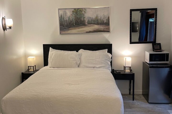 Room 25 of 154