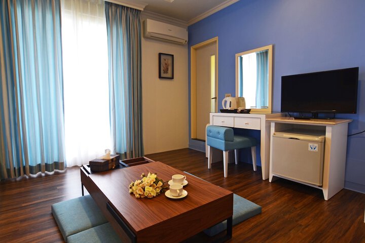 Room 8 of 31