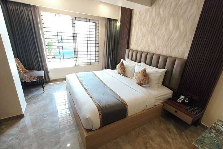 Room 18 of 34