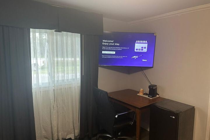 Room 16 of 42