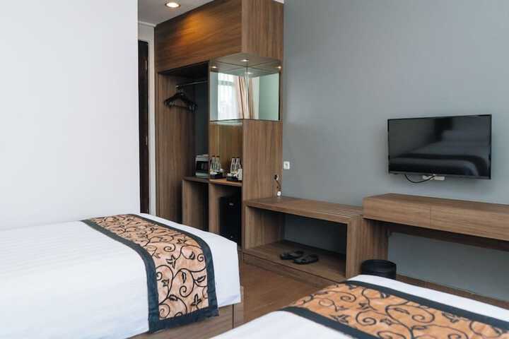 Room 20 of 120