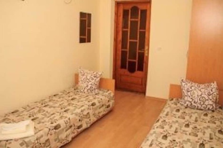 Room 16 of 20