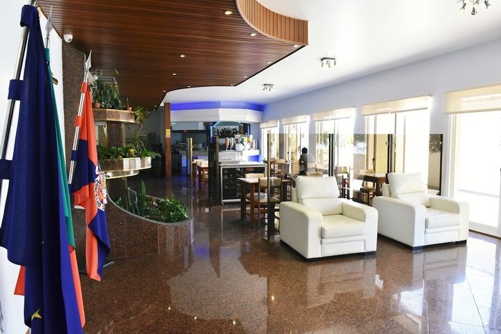 Guest Lobby
