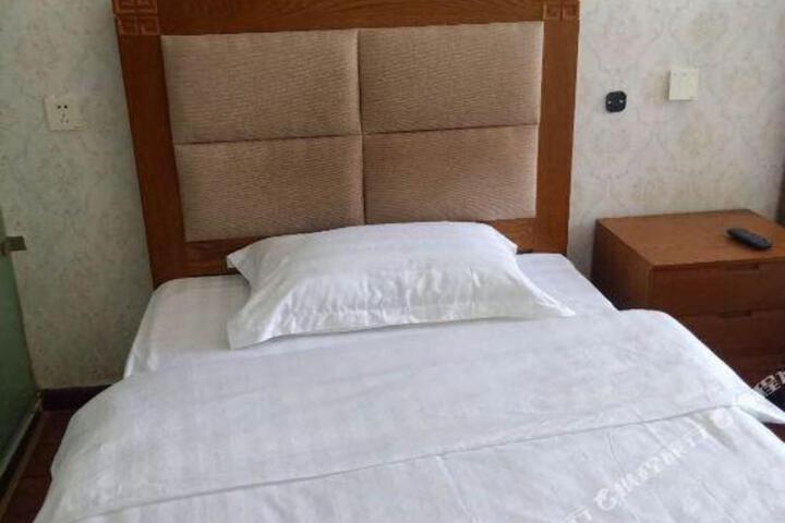 Jinpudun Express Hotel