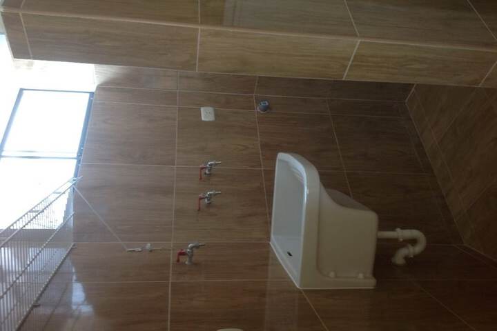 Room 8 of 14