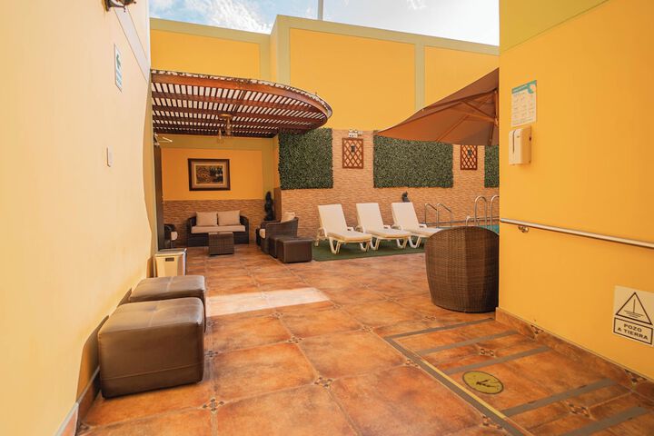 Terrace/Patio 100 of 103