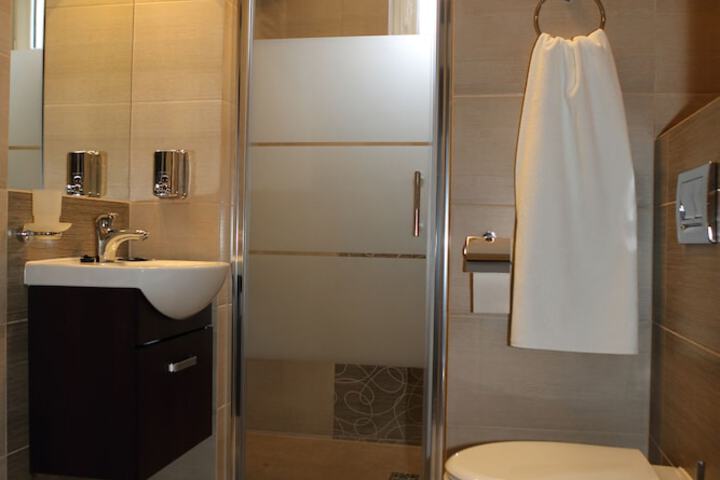 Room 30 of 58
